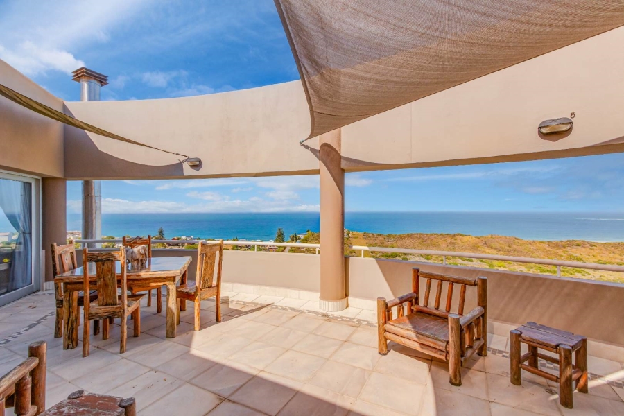 6 Bedroom Property for Sale in Brenton On Sea Western Cape